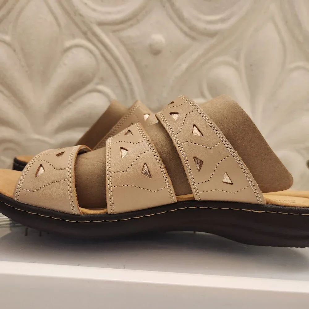 New Women's Clarks Sandals Laurieann Nora Sand Leather, Size 12W. NIB